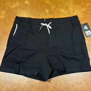 NWT Fourlaps Rush short. Black
